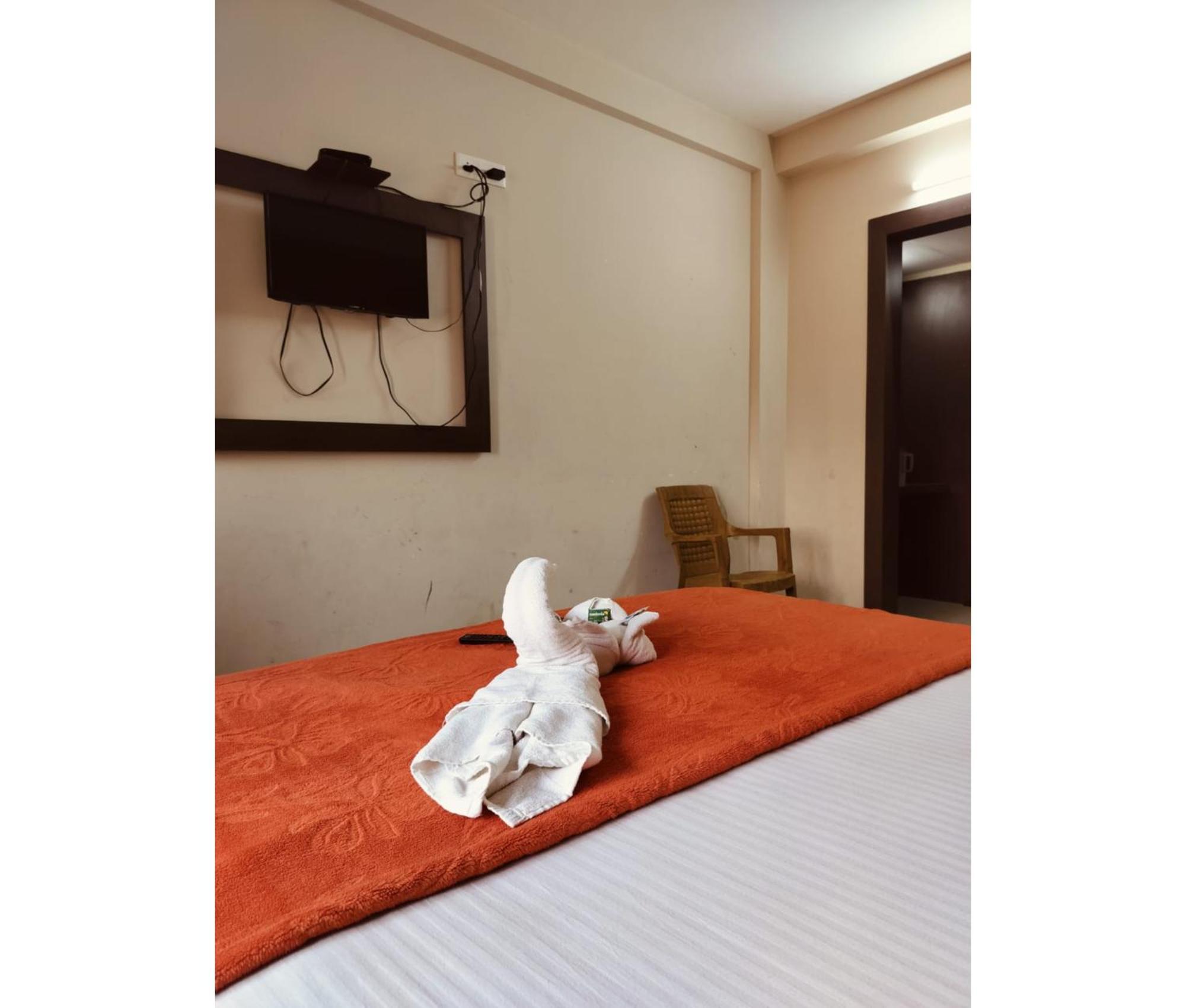 Hotel Mor Uk Palace- Lift-facilities-near Sea Selling & Choice Of Travellers 3*