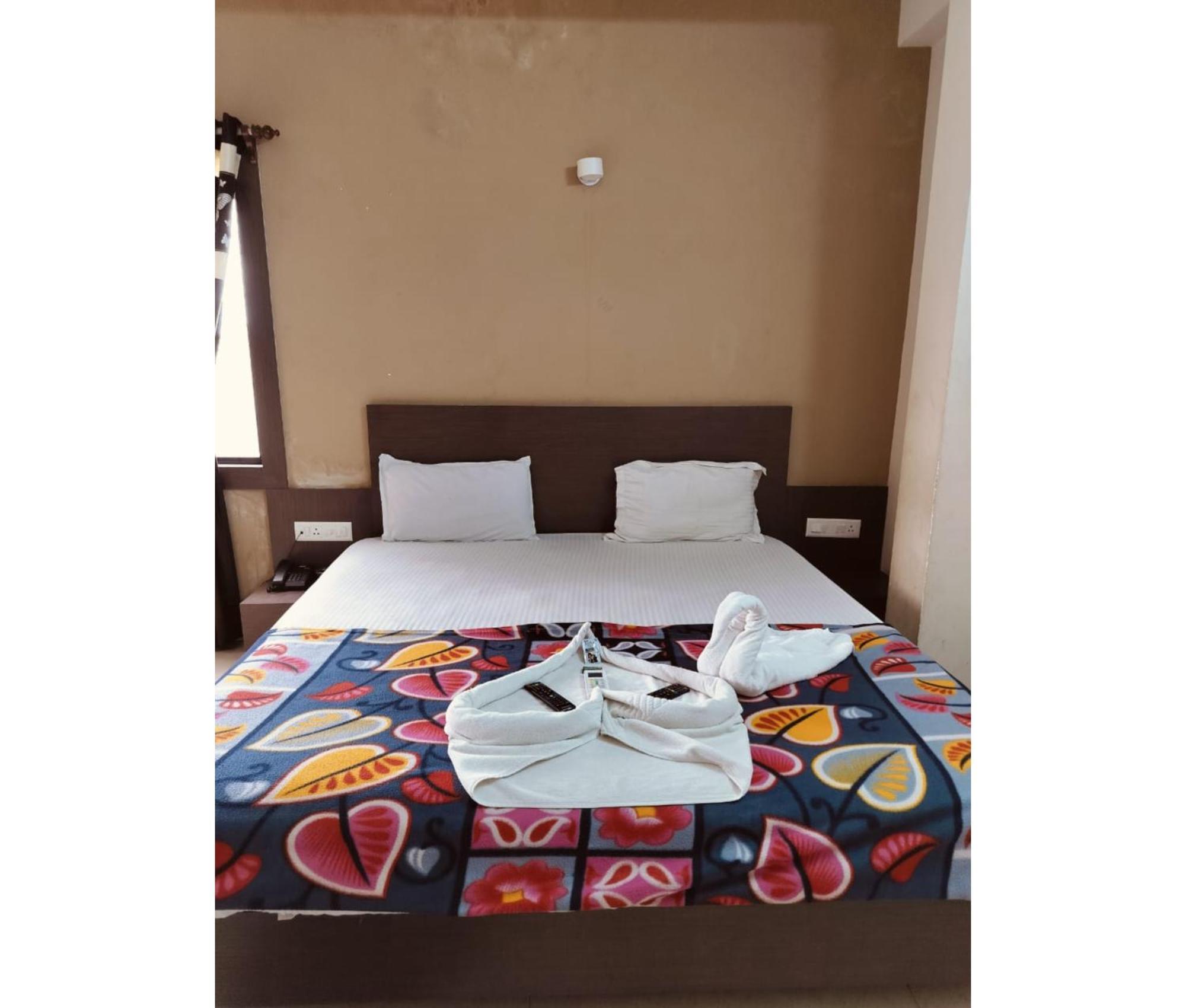 Mor Uk Palace- Lift-facilities-near Sea Selling & Choice Of Travellers 3*