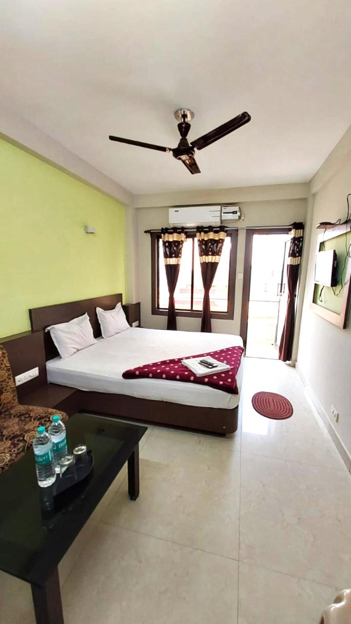 Mor Uk Palace- Lift-facilities-near Sea Selling & Choice Of Travellers