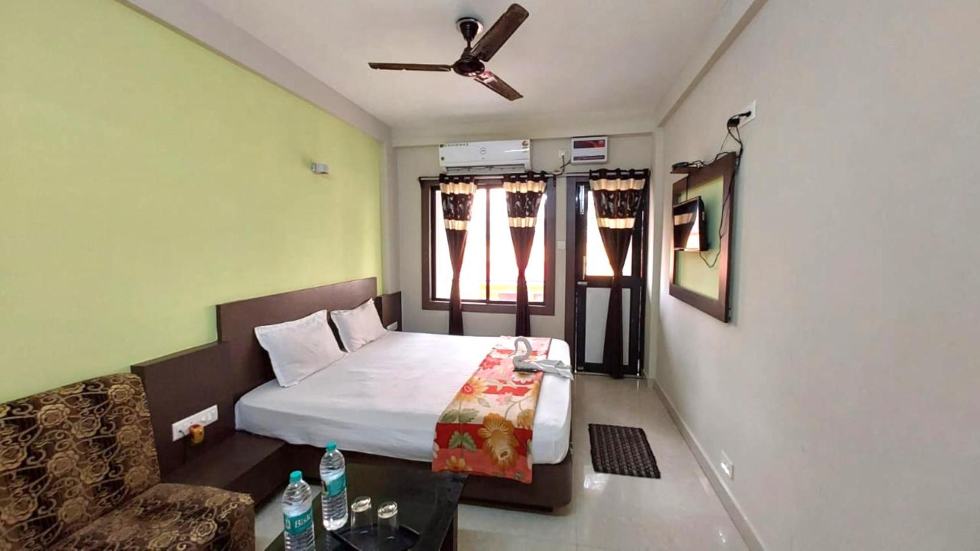 Mor Uk Palace- Lift-facilities-near Sea Selling & Choice Of Travellers 3*