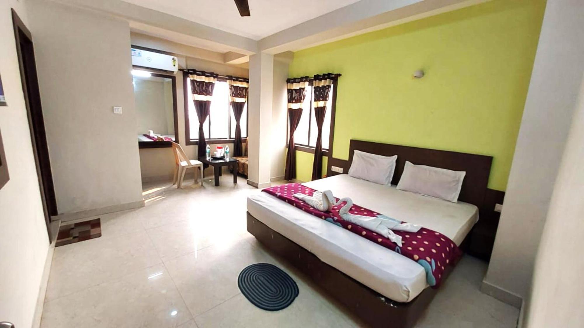 Mor Uk Palace- Lift-facilities-near Sea Selling & Choice Of Travellers